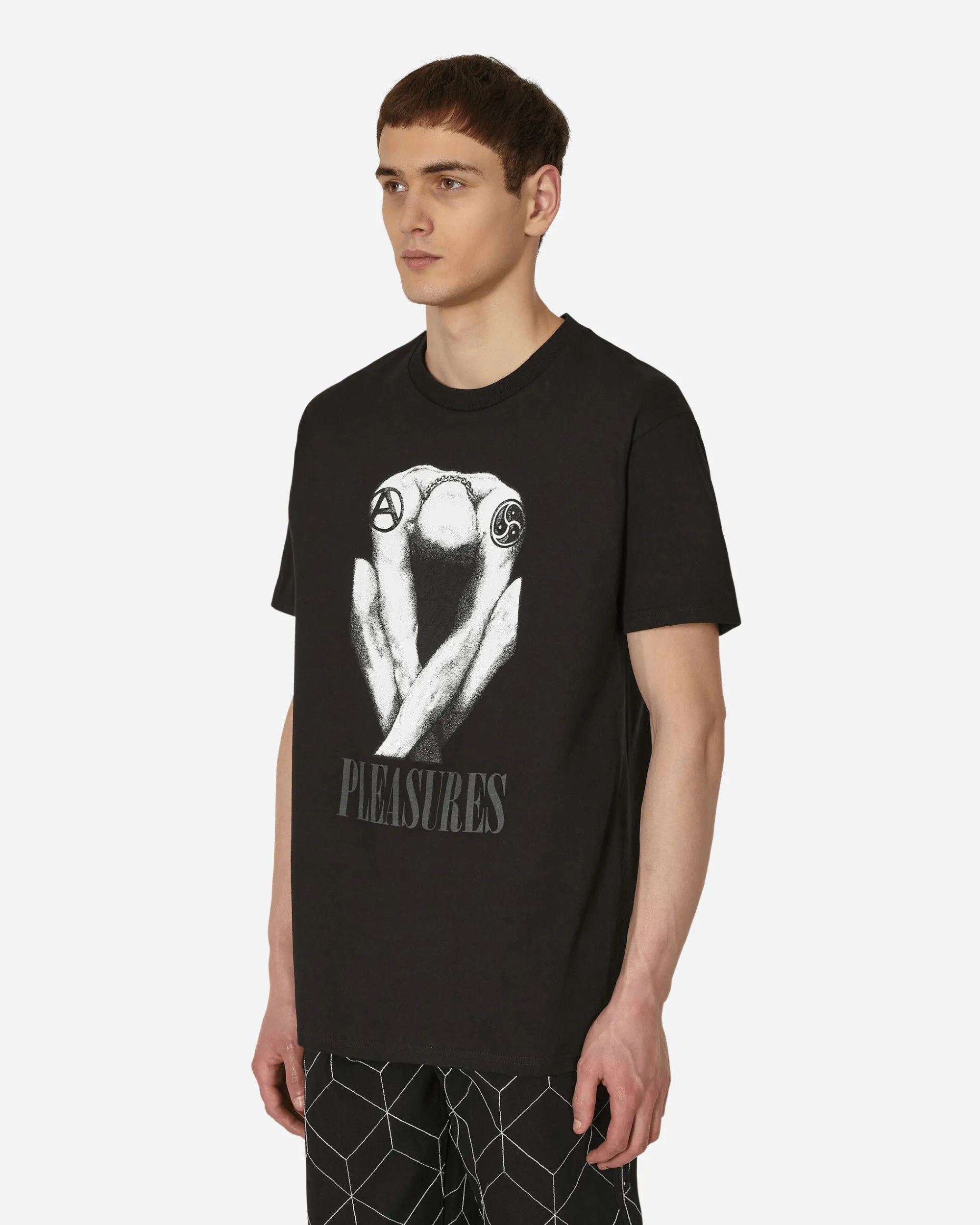 Pleasures T-Shirts^Bended T-Shirt Black