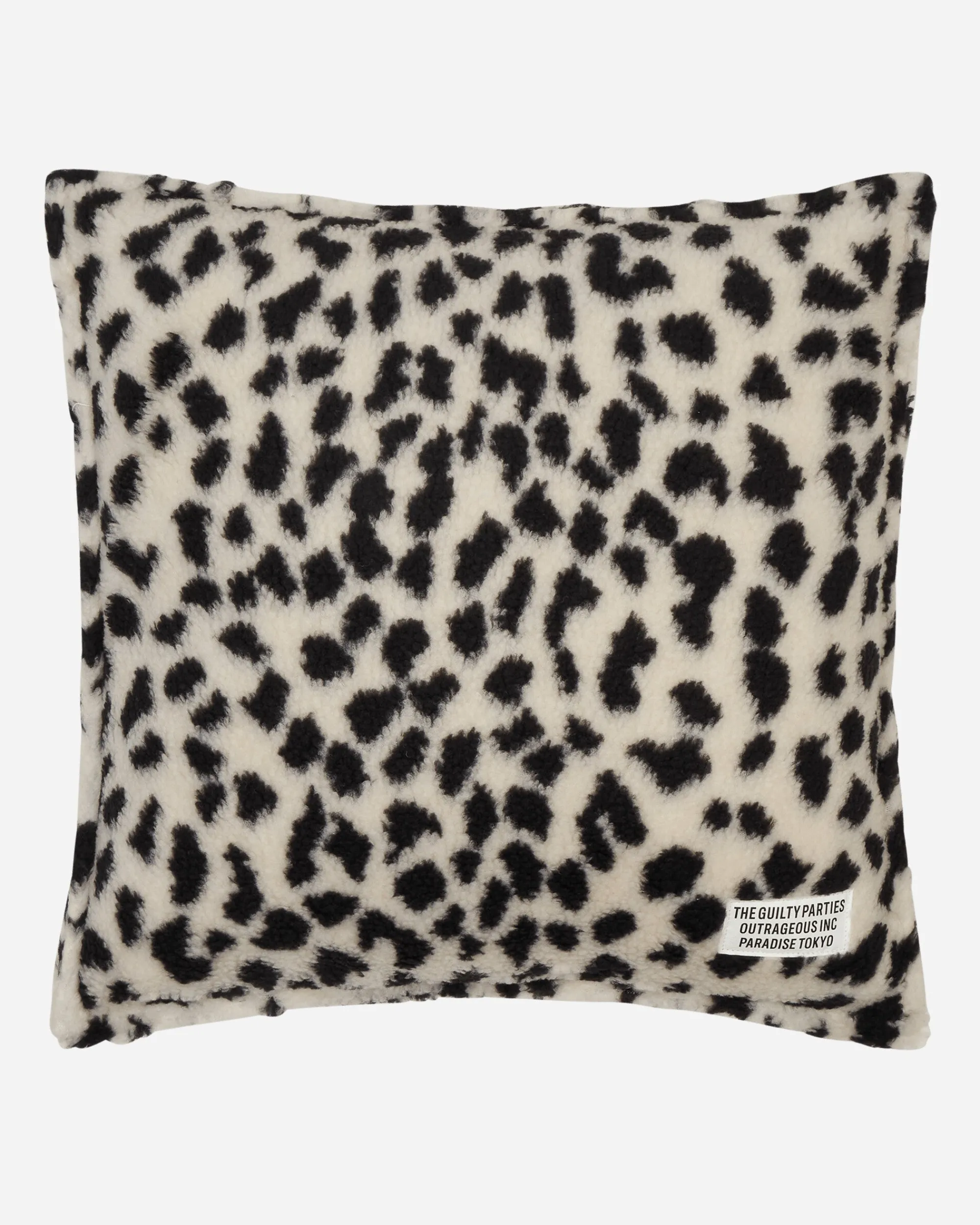 WACKO MARIA Home^Boa Cushion White