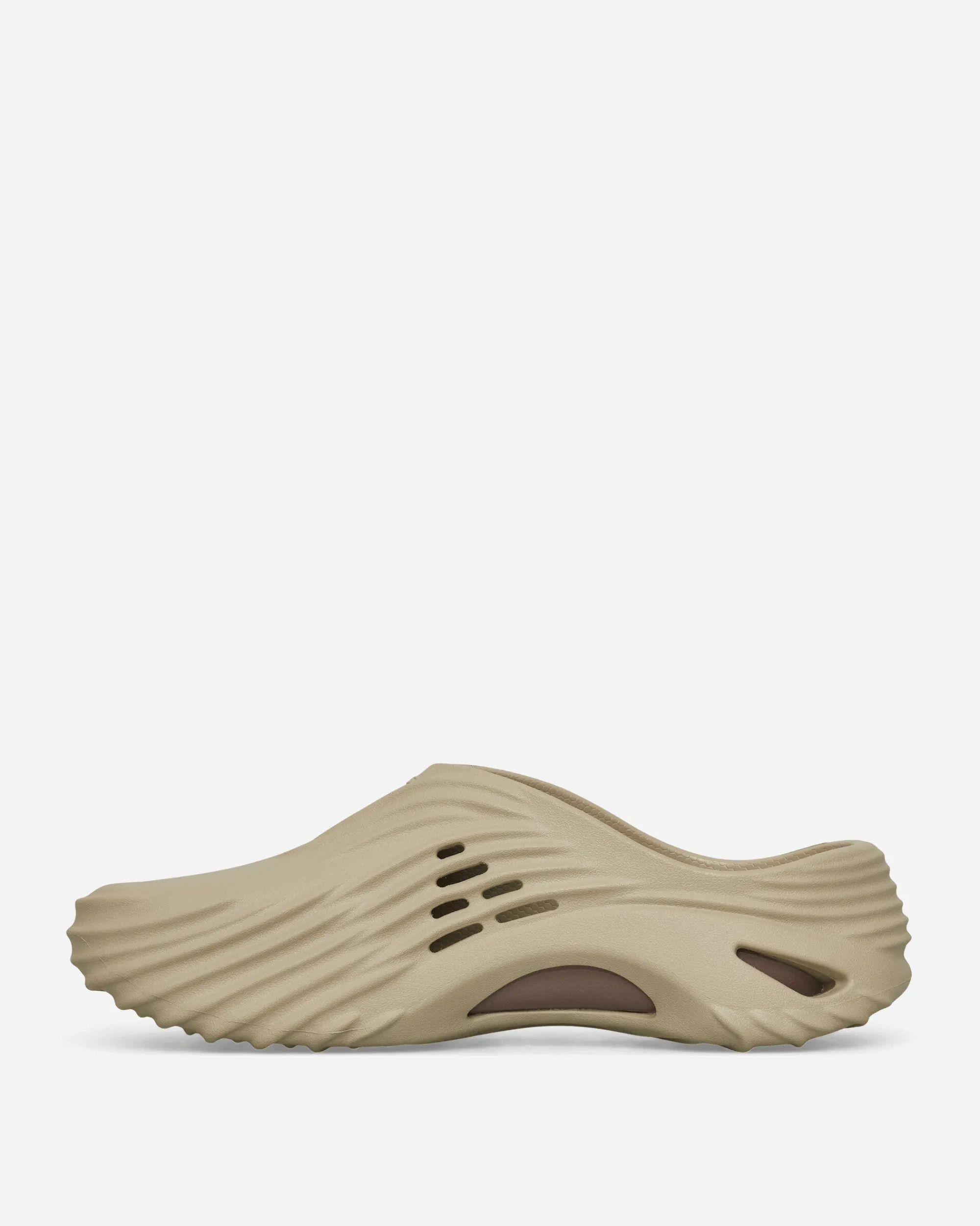Crocs Sandals And Slides^Echo Wave Mules Moth