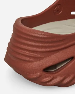 Crocs Sandals And Slides^Echo Wave Mules Rust