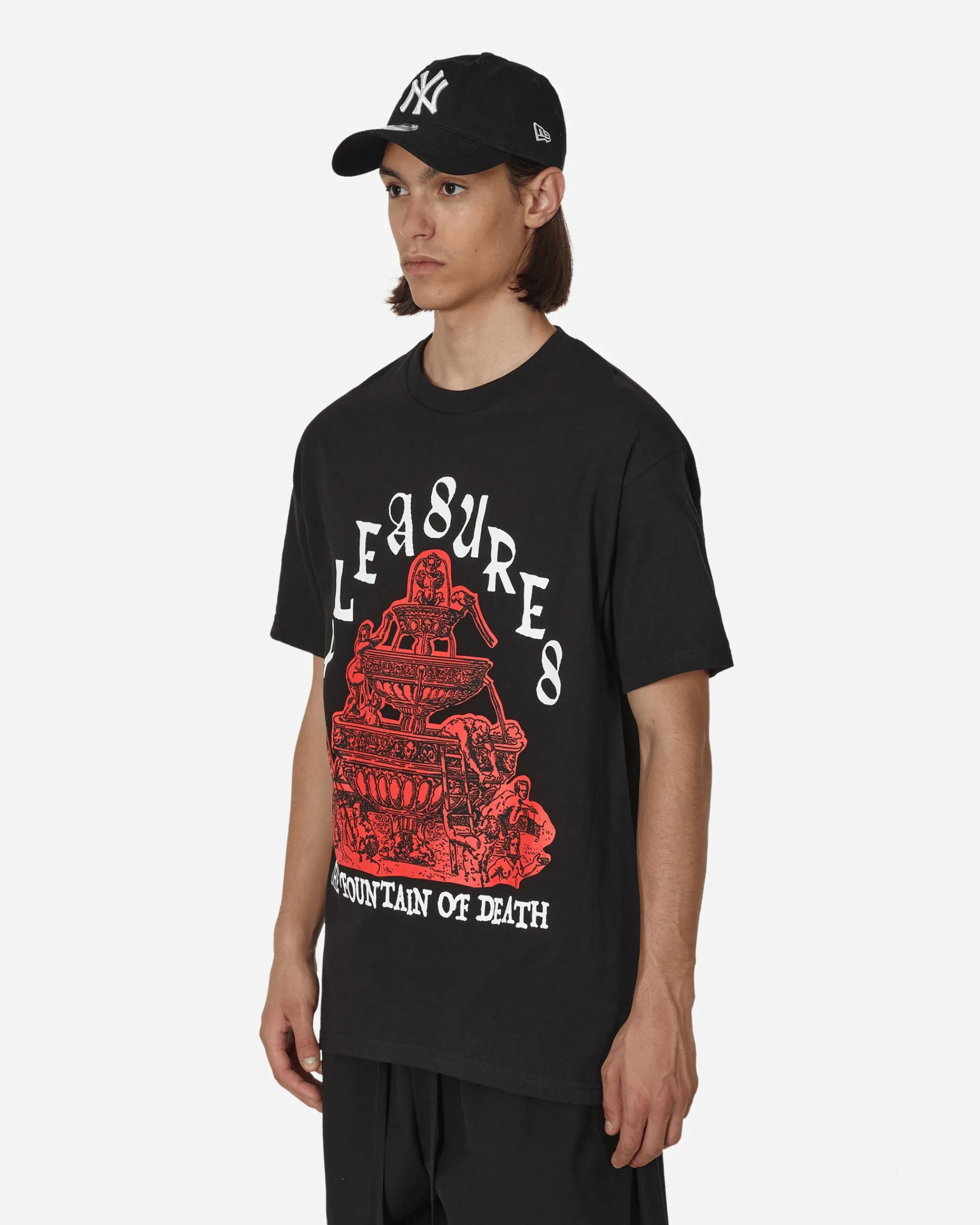 Pleasures T-Shirts^Fountain T-Shirt Black