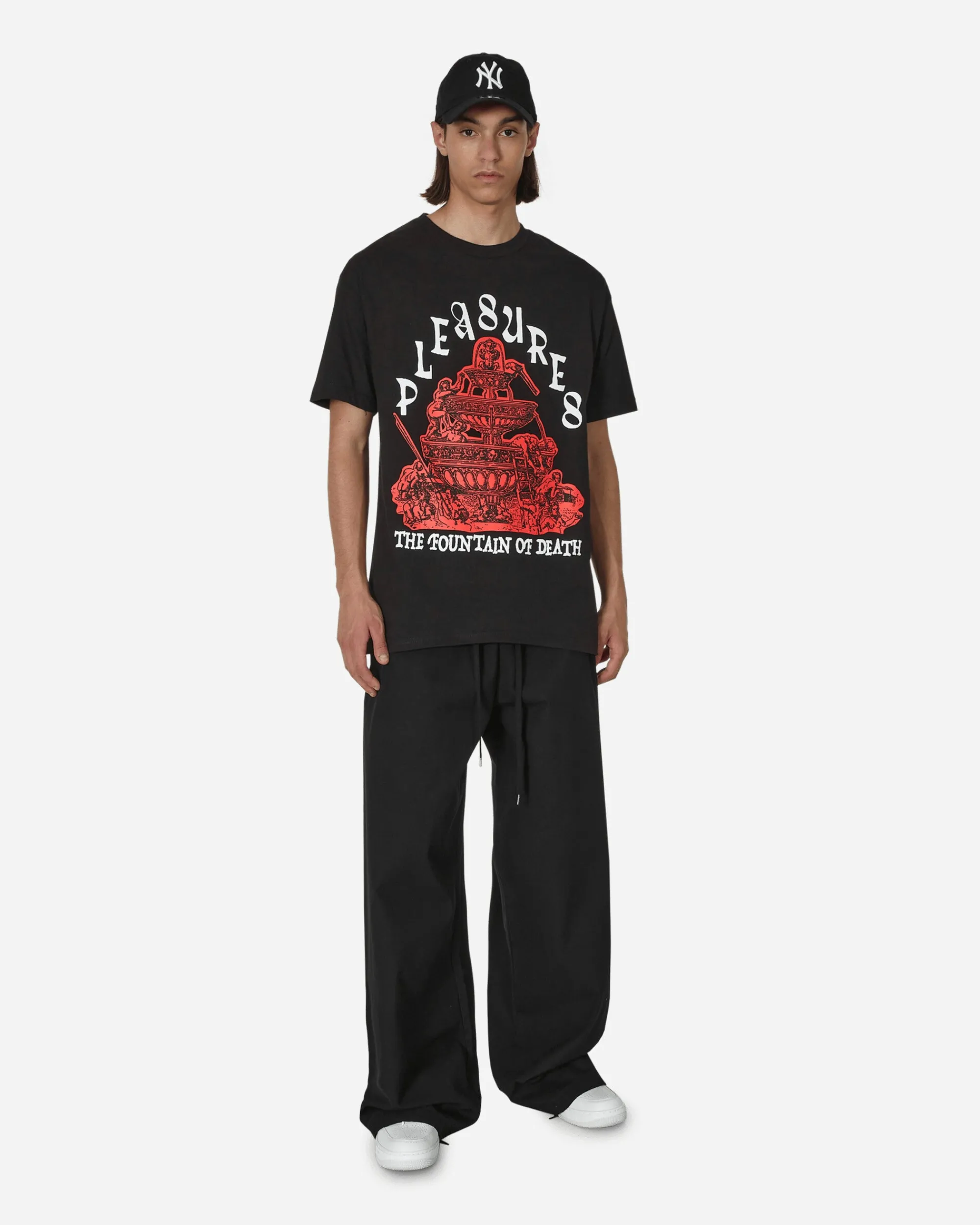 Pleasures T-Shirts^Fountain T-Shirt Black
