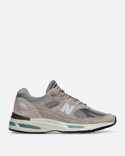 New Balance Sneakers·Low|Sneakers^Made in UK 991v2 Sneakers Dove / Alloy / Silver