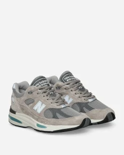 New Balance Sneakers·Low|Sneakers^Made in UK 991v2 Sneakers Dove / Alloy / Silver