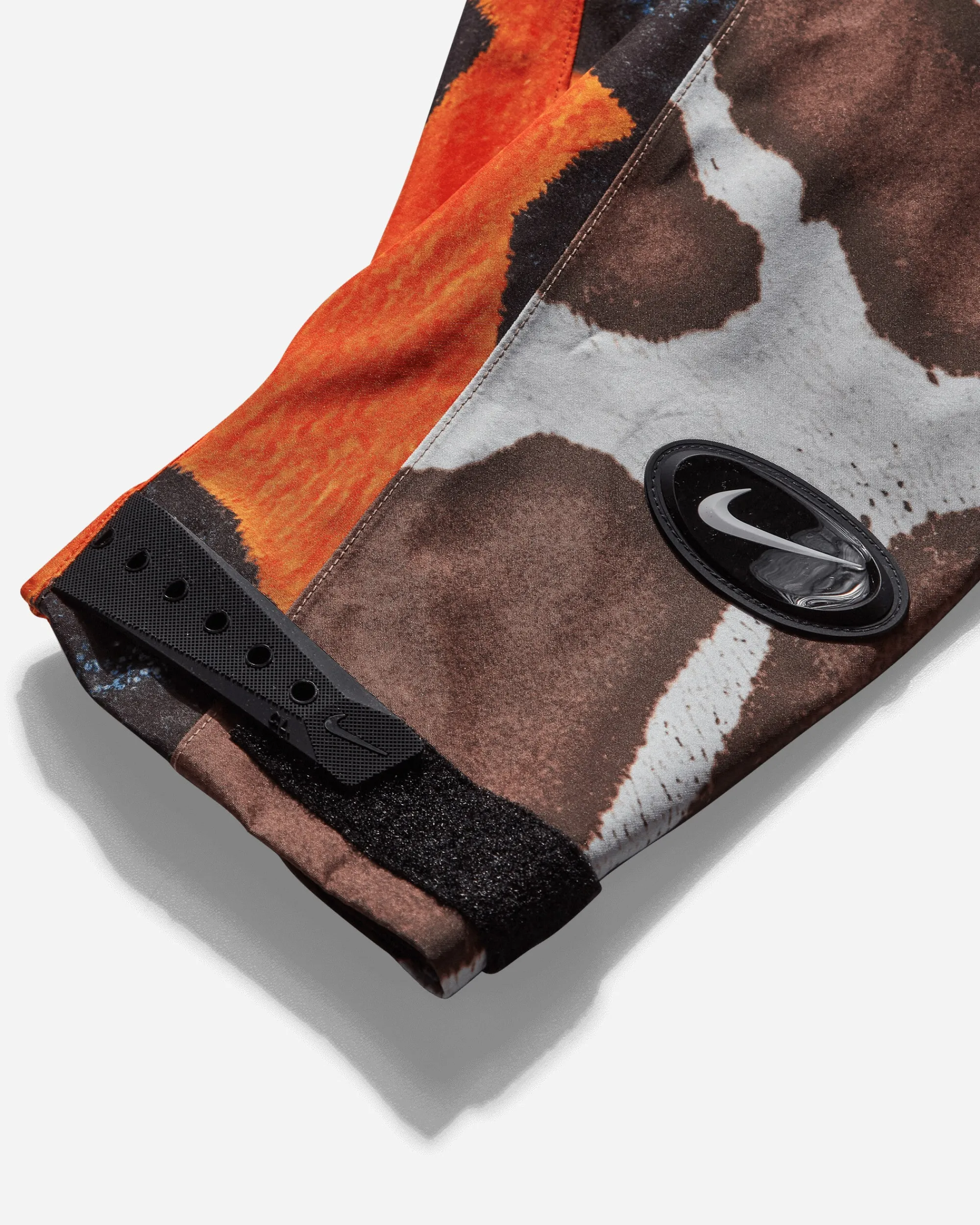 Nike Coats And Jackets^Men's NOCTA Opal Deep Cover GORE-TEX Jacket Safety Orange / Off White / Brown