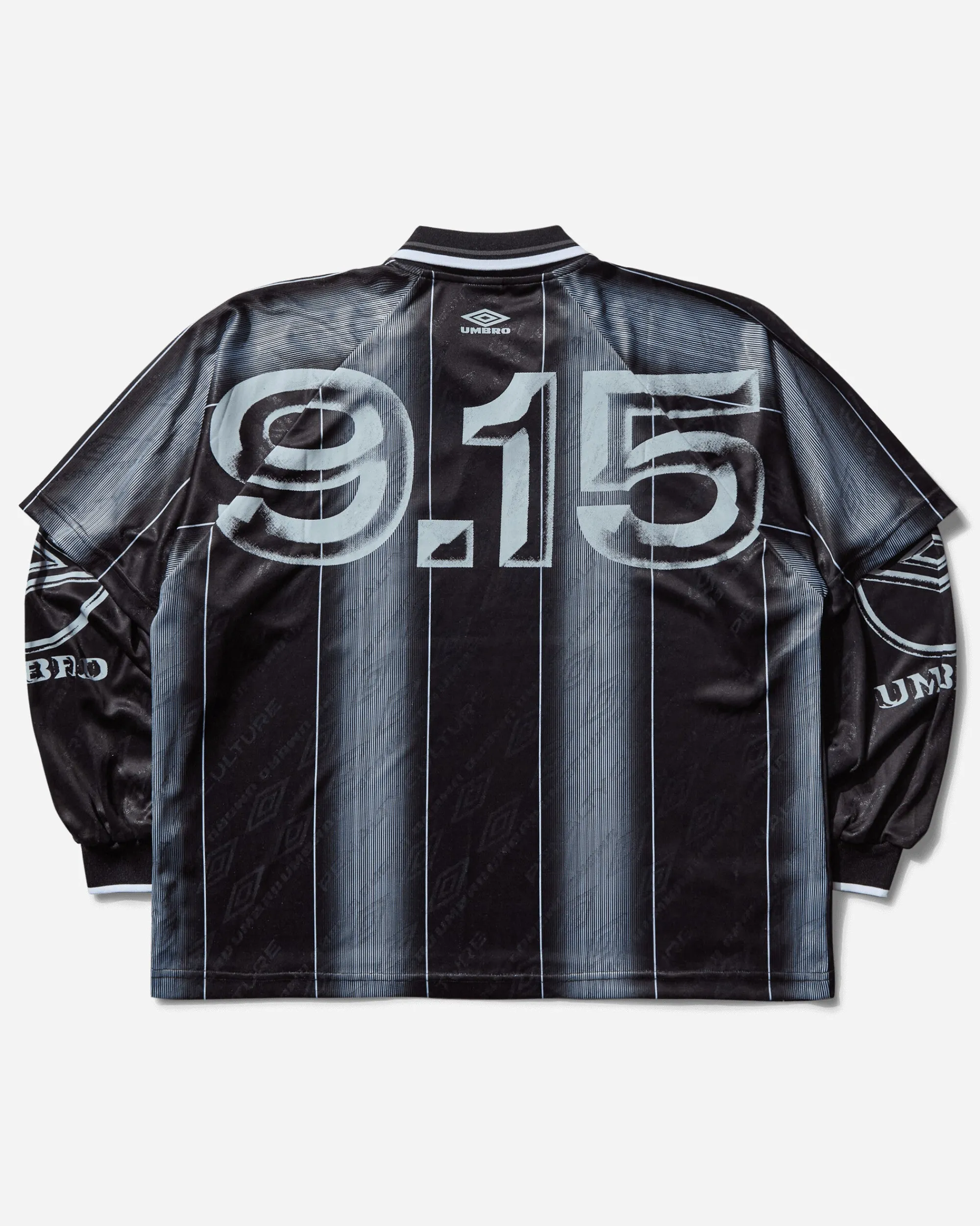 Umbro T-Shirts^Men's Soccer V-Neck Longsleeve T-Shirt Black
