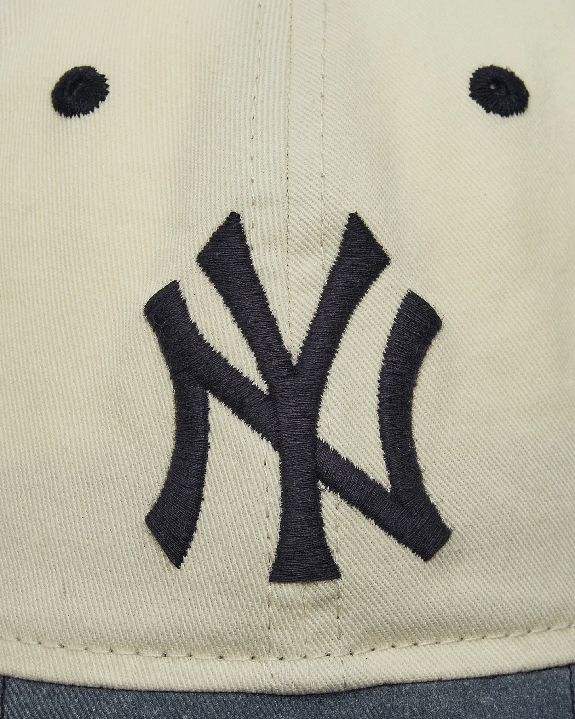 New Era Hats|Hats^New York Yankees Classic Sidescript 9TWENTY Adjustable Cap White