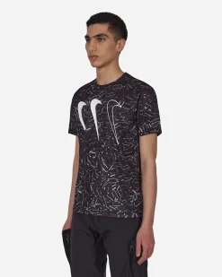 Comme Des Garçons Black T-Shirts^Nike Horizontal Triple Tick T-Shirt Black