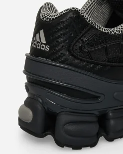 adidas Sneakers·Low|Sneakers^Ozweego Pro Sneakers Core Black / Iron Metallic / Grey Six