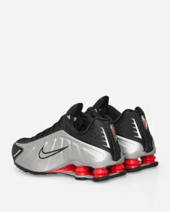 Nike Sneakers·Low|Sneakers^Shox R4 Sneakers Black / Metallic Silver