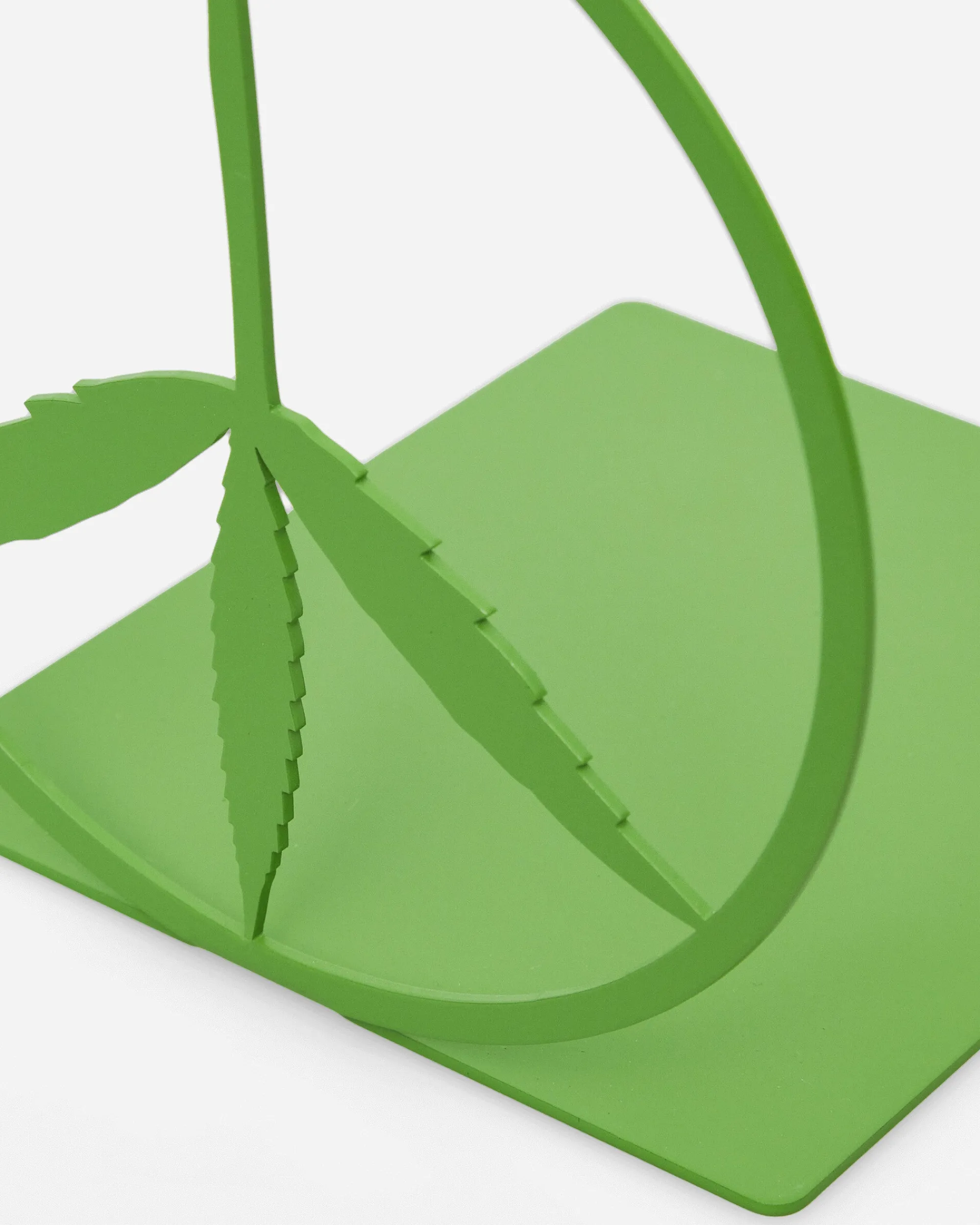 Mister Green Home^Trifecta Bookends Green