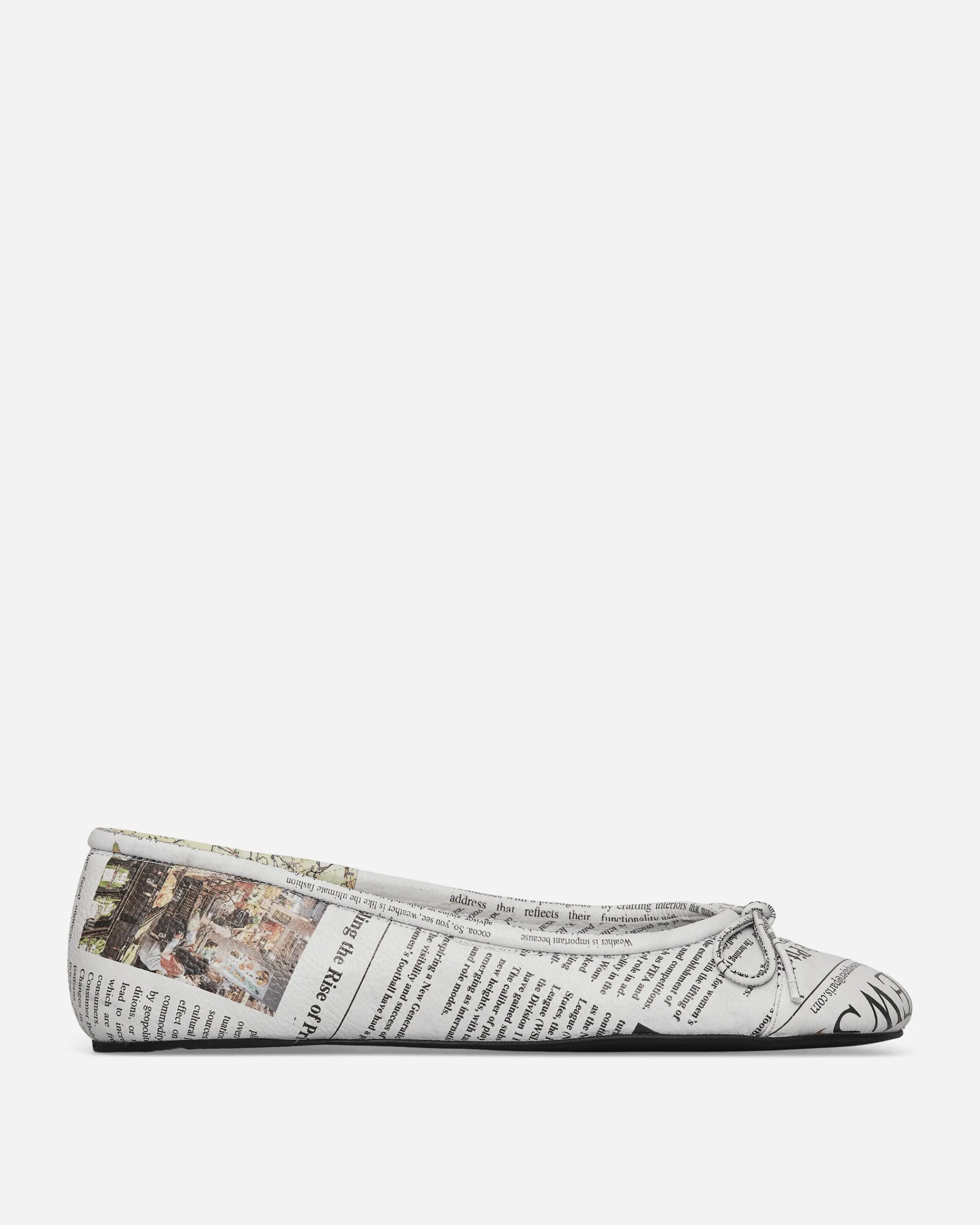 Abra Classic Shoes^Women's Newspaper Ballerinas White