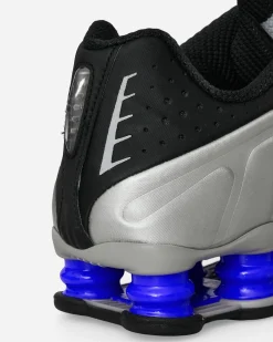 Nike Sneakers·Low|Sneakers^Women's Shox R4 Sneakers Metallic Silver / Black