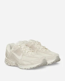 Nike Sneakers·Low|Sneakers^Zoom Vomero 5 Sneakers Light Orewood Brown