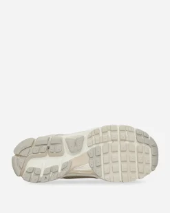 Nike Sneakers·Low|Sneakers^Zoom Vomero 5 Sneakers Light Orewood Brown