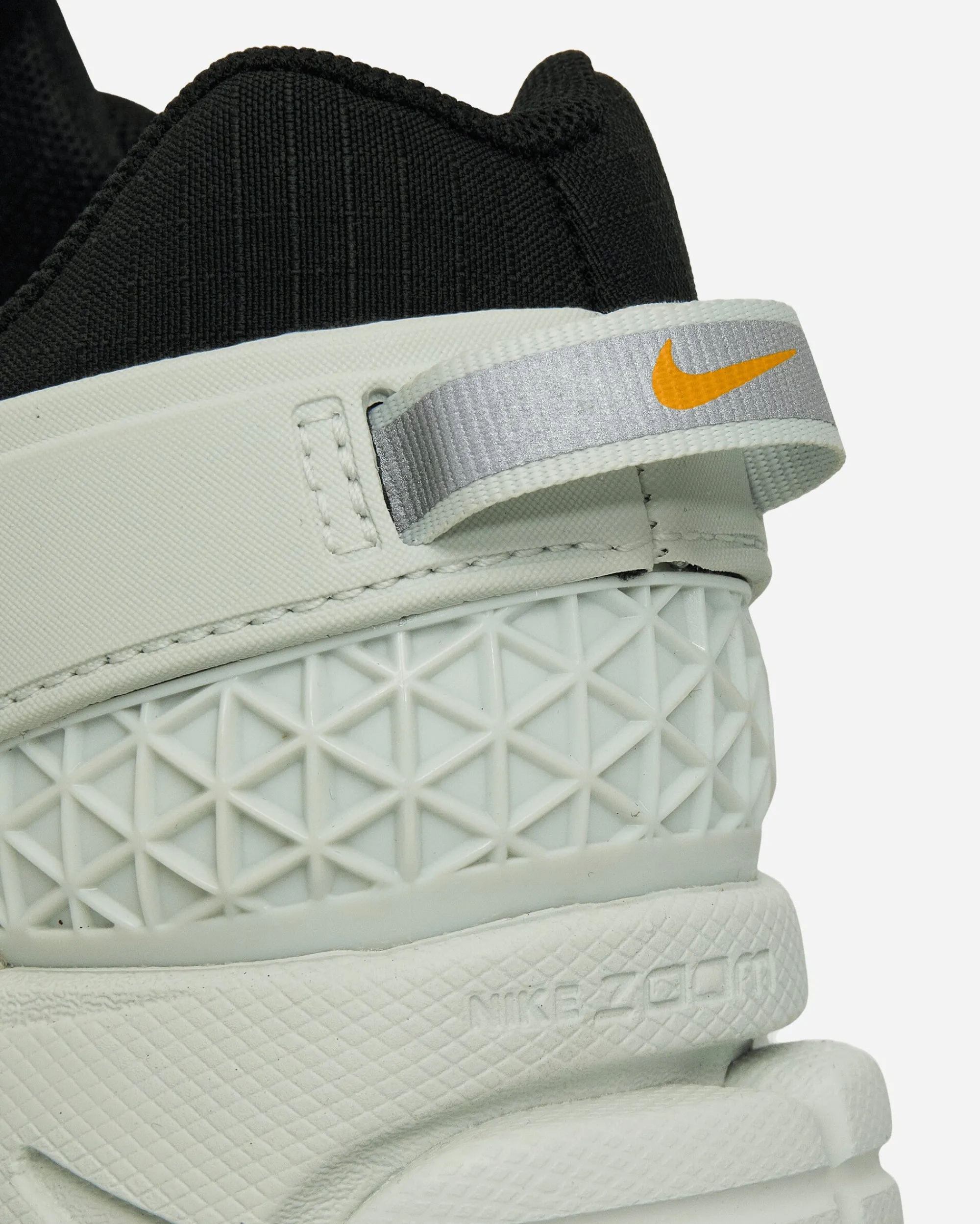 Nike Sneakers·Low|Sneakers^Zoom Vomero Roam Sneakers Black / Light Silver